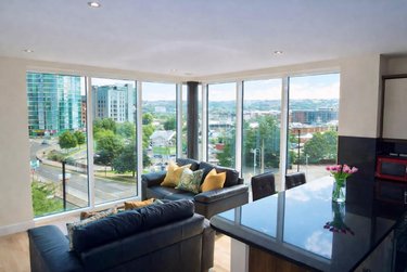 4 bed flat, Apt 5, 112 Ecclesall Road, Sharrow, Sheffield, S118JB - Image 2