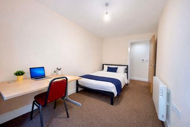 3 bed flat, 121 Fitzwilliam Street, Devonshire Green, Sheffield, S14JP - Image 8