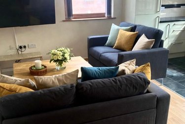 4 bed flat, Lion Works, Devonshire Green, Sheffield, S14RE - Image 2