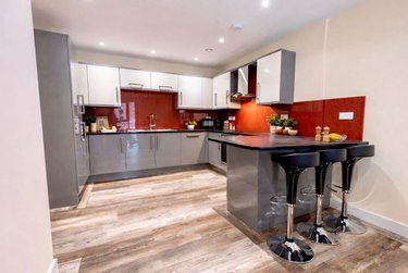 3 bed flat, Ecco, Highfield, Sheffield, S118BP - Image 2