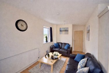 3 bed flat, Flat 1a Broom Street, Broomhall, Sheffield, S102DA - Image 3