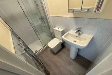 2 bed flat, Simonside Terrace, Heaton, Newcastle, NE65JX - Image 2