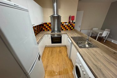 2 bed flat, Simonside Terrace, Heaton, Newcastle, NE65JX - Image 12