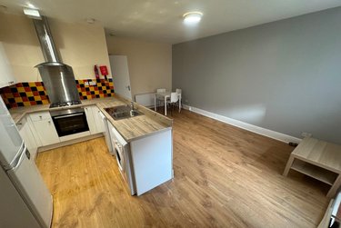 2 bed flat, Simonside Terrace, Heaton, Newcastle, NE65JX - Image 1