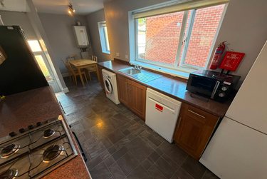 5 bed house, Helmsley Road, Jesmond Vale, Newcastle, NE21PP - Image 3