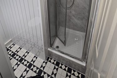 1 bed flat, Halton, Harehills, Leeds, LS157RN - Image 4