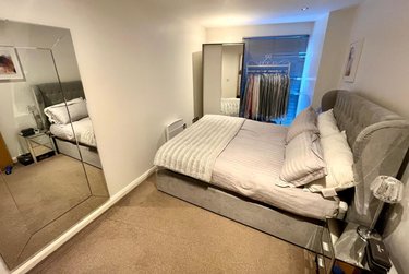 1 bed flat, Waterloo Street, Clarence Dock, Leeds, LS101GY - Image 4