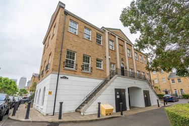 2 bed flat, Sophia Square, Limehouse, London, SE165XL - Image 12