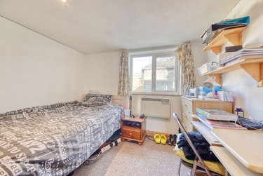 5 bed house, Ulcombe Gardens, Hales Place, Canterbury, CT27QZ - Image 4