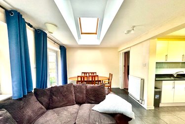 5 bed house, Tenterden Drive, Hales Place, Canterbury, CT27BW - Image 2