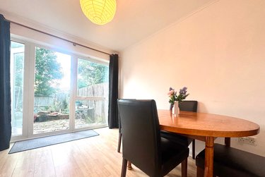 1 bed flat, Kemsing Gardens, Hales Place, Canterbury, CT27RF - Image 7