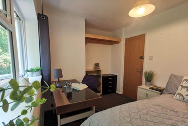 1 bed house, Downs Road, Hales Place, Canterbury, CT27AY - Image 1