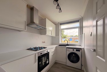 3 bed house, Ulcombe Gardens, Hales Place, Canterbury, CT27QZ - Image 3
