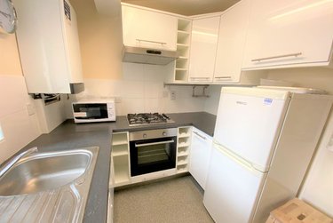 2 bed house, Artillery Street, Christchurch, Canterbury, CT11LJ - Image 6