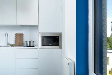 Large Accessible Studio at Scape Guildford, 1 Kernel Court, Walnut Tree Close, Guildford, GU14BJ - Image 2