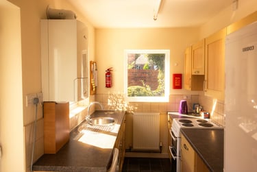 3 bed house, Midland Avenue - 3 bed, Lenton, Nottingham, NG72FD - Image 1