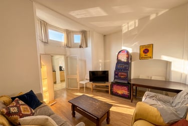 5 bed flat, Forest Road West F 1 - 5 Bed Ex Bills, Arboretum, Nottingham, NG74ER - Image 1