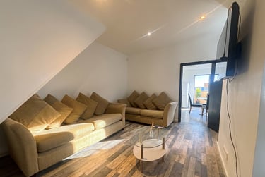 4 bed house, Lonsdale Road - 3 bed, Radford, Nottingham, NG73DU - Image 2