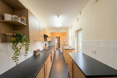 6 bed house, Dawlish Road - 6 bed, Selly Park, Birmingham, B297AH - Image 5