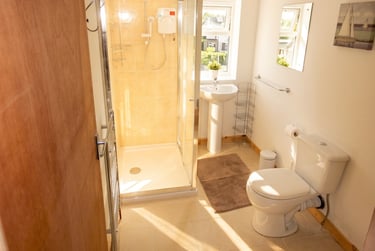 5 bed house, Gleave Road - 5 bed, Selly Park, Birmingham, B296JW - Image 4