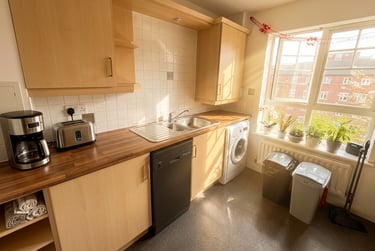 2 bed flat, Seymour Court, Arboretum, Nottingham, NG74DG - Image 3
