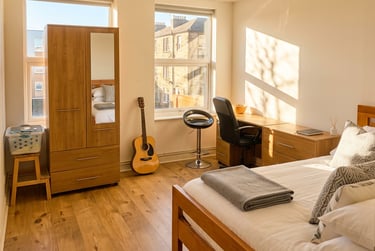 2 bed flat, c Peveril Street - 16844, Radford, Nottingham, NG74AH - Image 3