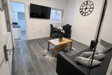 1 bed house, Pershore Road, Selly Park, Birmingham, B297NJ - Image 1