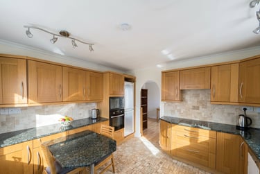 2 bed house, Barrack Lane, Radford, Nottingham, NG71AN - Image 1