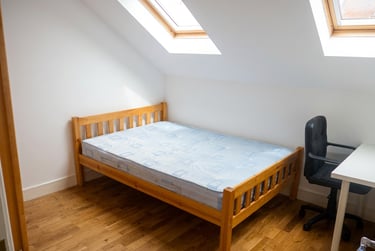 2 bed flat, Flat 12 Exeter House, Selly Park, Birmingham, B296EX - Image 3