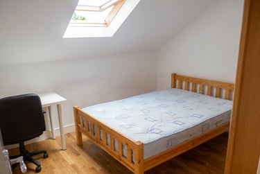 2 bed flat, Flat 12 Exeter House, Selly Park, Birmingham, B296EX - Image 4