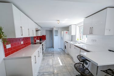 6 bed house, Teignmouth Road - 6 bed, Selly Park, Birmingham, B297BA - Image 4