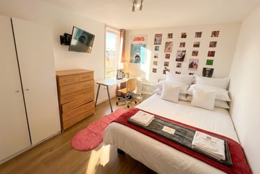 5 bed house, Park Road - 5 Bed Bills Inc, Lenton, Nottingham, NG71LB - Image 4