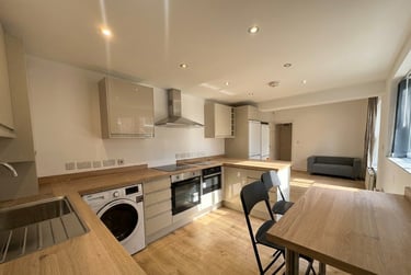 7 bed house, Derby Grove - Copy, Radford, Nottingham, NG71PE - Image 1