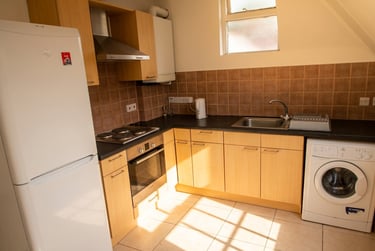 6 bed flat, Derby Road - 6 bed, Lenton, Nottingham, NG71QN - Image 4