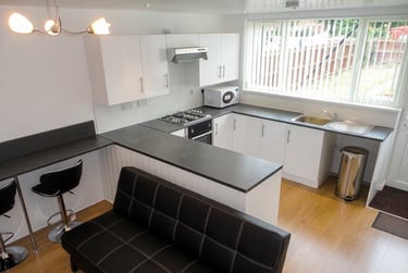 4 bed house, Monument Road, City Centre, Birmingham, B168UZ - Image 2