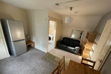 1 bed flat, Flat 3 2 Arthur Avenue, Lenton, Nottingham, NG72HE - Image 2