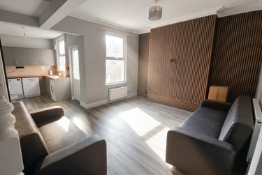 5 bed house, Castle Boulevard, Lenton, Nottingham, NG71HP - Image 1