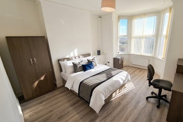 5 bed house, Castle Boulevard, Lenton, Nottingham, NG71HP - Image 2