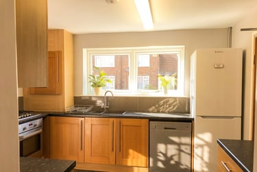 6 bed house, Abbey Road - 6 bed, Beeston, Nottingham, NG92QF - Image 3