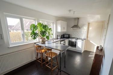 4 bed house, Hawton Crescent - Copy, Lenton, Nottingham, NG81BZ - Image 1