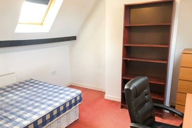 4 bed house, Hawton Crescent - Copy, Lenton, Nottingham, NG81BZ - Image 5