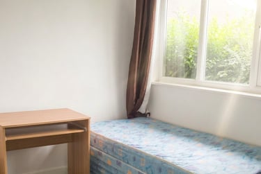 4 bed house, Hawton Crescent - Copy, Lenton, Nottingham, NG81BZ - Image 8