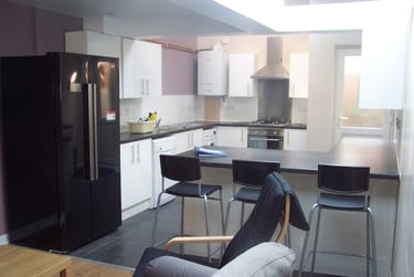 5 bed house, Dawlish Road, Selly Park, Birmingham, B297AH - Image 1