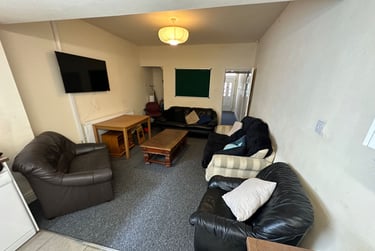 5 bed house, Dartmouth Road, Selly Park, Birmingham, B296DR - Image 2