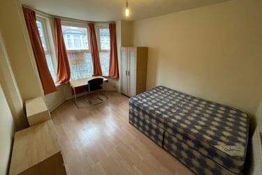 6 bed house, Bute Avenue - 6 Bed Bills Inc, Lenton, Nottingham, NG71QB - Image 4