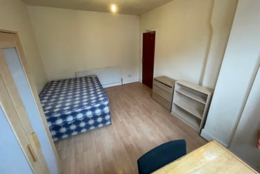 6 bed house, Bute Avenue - 6 Bed Bills Inc, Lenton, Nottingham, NG71QB - Image 5