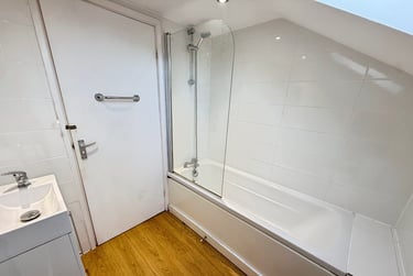5 bed flat, Chapel Court, Lenton, Nottingham, NG71HP - Image 9