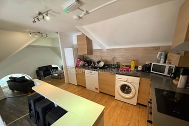 1 bed flat, Flat 7 Exeter House, Selly Park, Birmingham, B296EX - Image 6