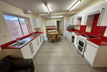 9 bed house, Rookery Road, Selly Park, Birmingham, B297DQ - Image 1