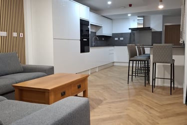1 bed house, Croydon Road, Selly Park, Birmingham, B297BP - Image 2